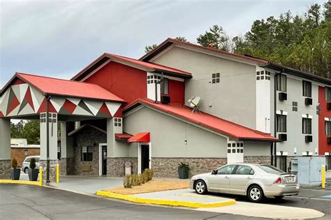pet friendly hotels cartersville ga